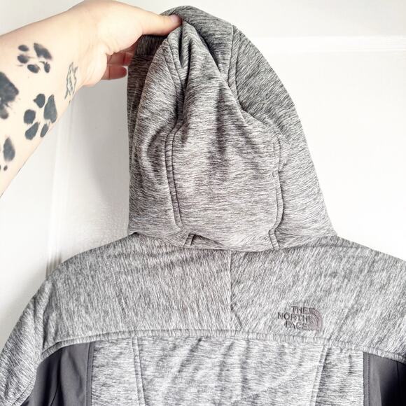 The North Face Women's Pseudio Quilted Hooded Jacket Outdoors Hiking Medium M - Picture 15 of 16